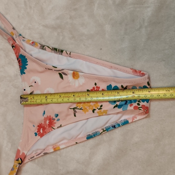 Cupshe 2 pc high rise cheeky bikini with ruffle sleeve top - Picture 8 of 9